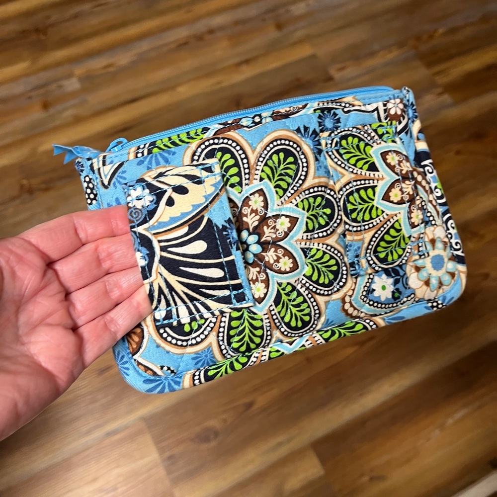 Vera Bradley shoulder purse&belt bag. Some wear bottom, straps good, 14x9x3.5”⬇️ - Picture 17 of 17